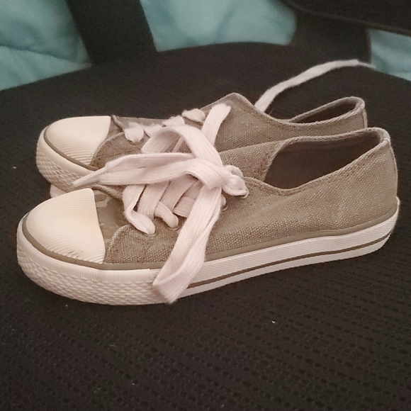 The children's place  boys sneakers grayish green - Picture 2 of 6